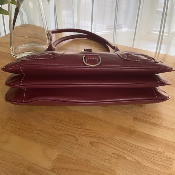 Hype Leather Rectangular Structured Bag. - Picture 4 of 16